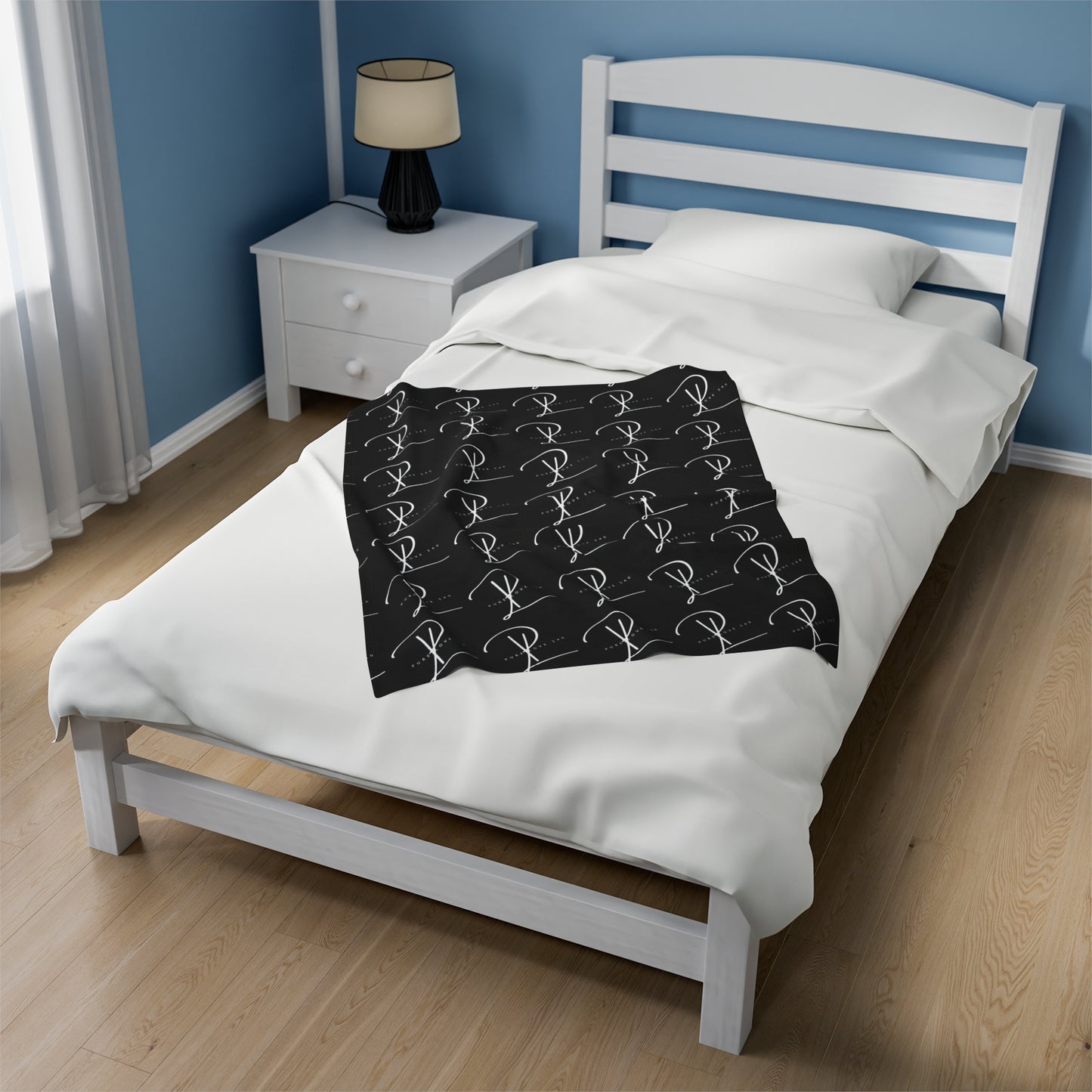 Blk PL Plush Blanket